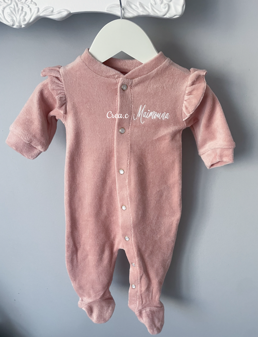 Pyjama rose en velours et froufrou