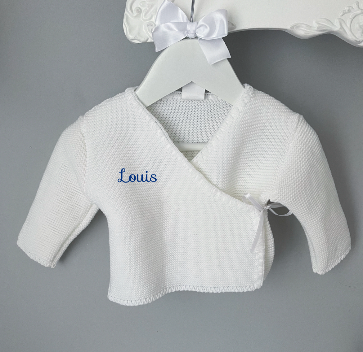 Brassière en laine à personnaliser avec le prénom de bébé