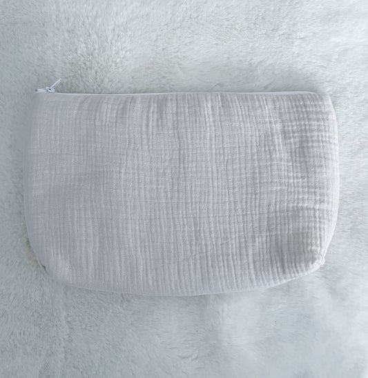 Trousse de toilette en gaze de coton taupe à personnaliser avec le prénom brodé